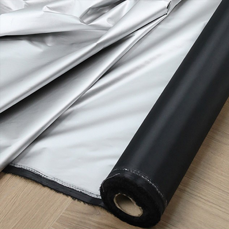 Blackout Curtains - Tessuto Oscurante Termoisolante Nero Argentato da