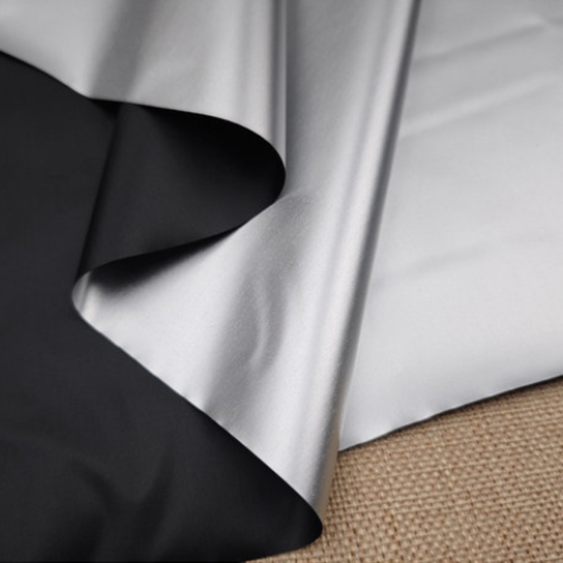 Tessuto Oscurante Termoisolant - Blackout Curtains recensione e prezzo